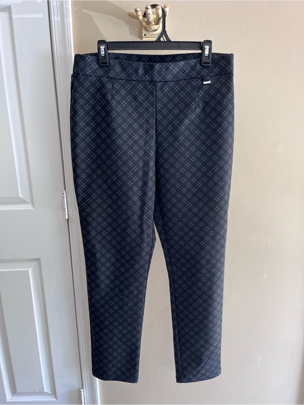 DKNY Black Ponte Cropped Patterned Pants